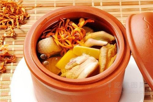 營養師(shī)指出緩解女(nǚ)性冬季手腳冰冷(lěng)的(de)妙招