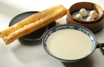 不(bù)吃(chī)早餐的(de)六大(dà)威脅你(nǐ)知(zhī)道(dào)嗎(ma)