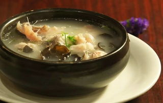 雞湯不(bù)能(néng)熬得(de)太濃