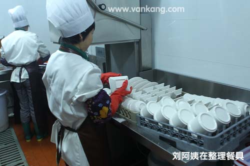 食堂承包洗碗間(jiān)操作(zuò)流程